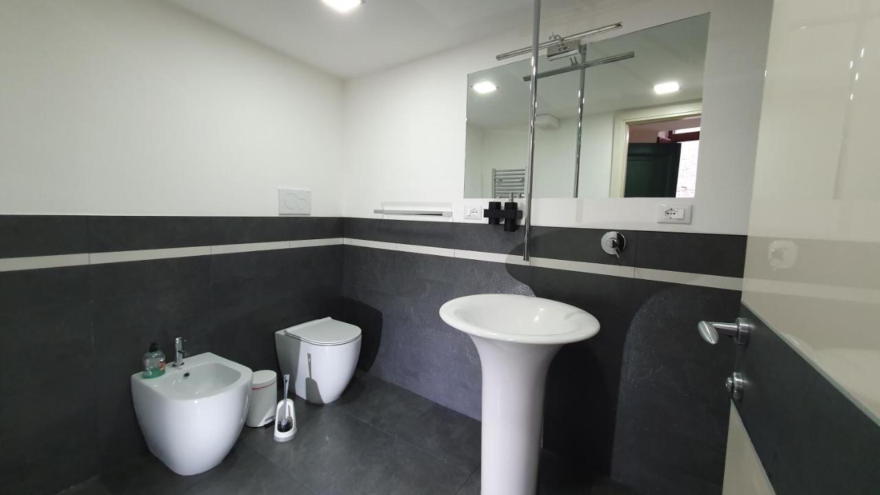 Deluxe Double Room with Shower