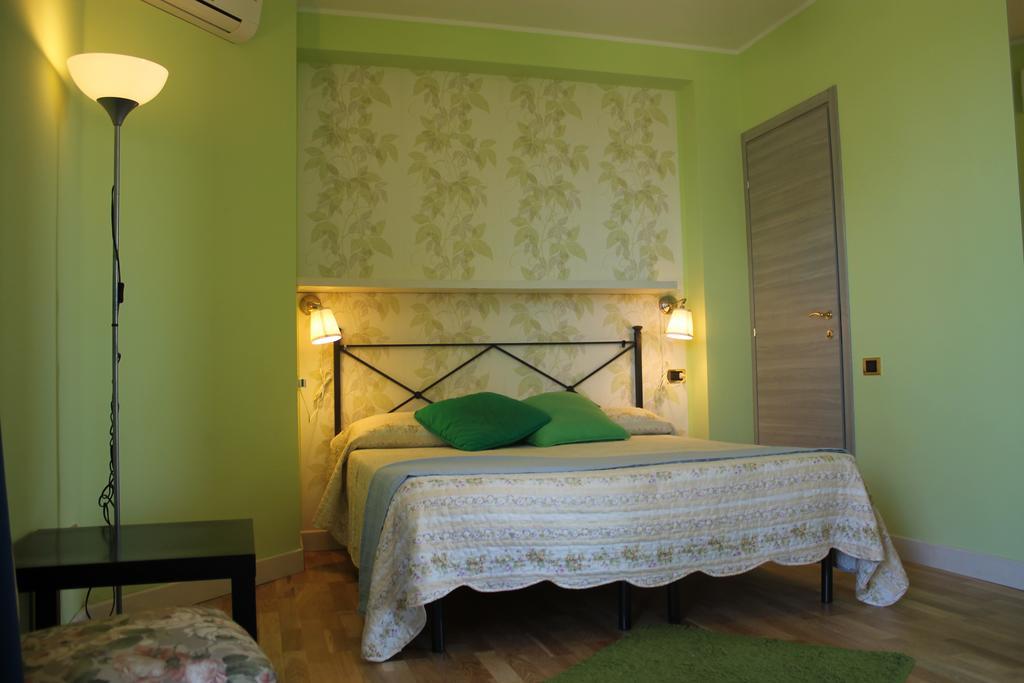 Double or Twin Room with Private Bathroom