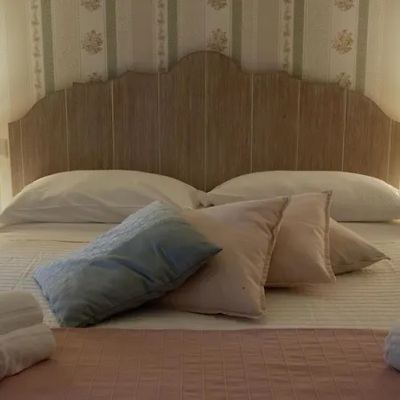 Palazzo Alessandrini Guest House-2
